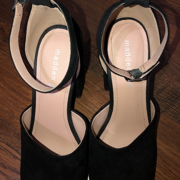 Madden Girl open toe heels - Picture 3 of 8